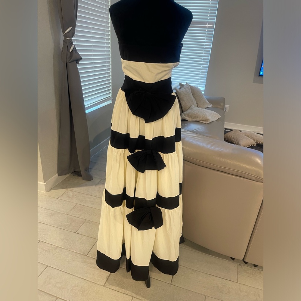 NWT Miss Rosier strapless bow back maxi dress XL RUNS SMALL - Picture 5 of 10